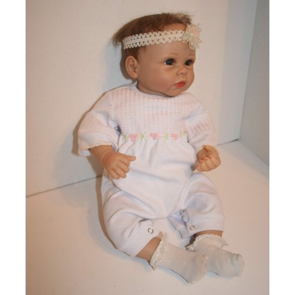 Ashton Drake Olivia Gentle Touch Baby Doll So Truly Real Lifelike Interactive - Picture 5 of 7